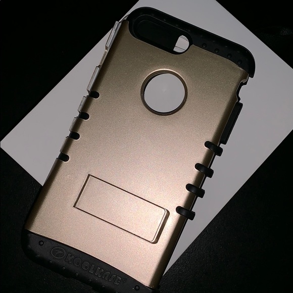 iPhone 7 Plus case - Picture 2 of 3